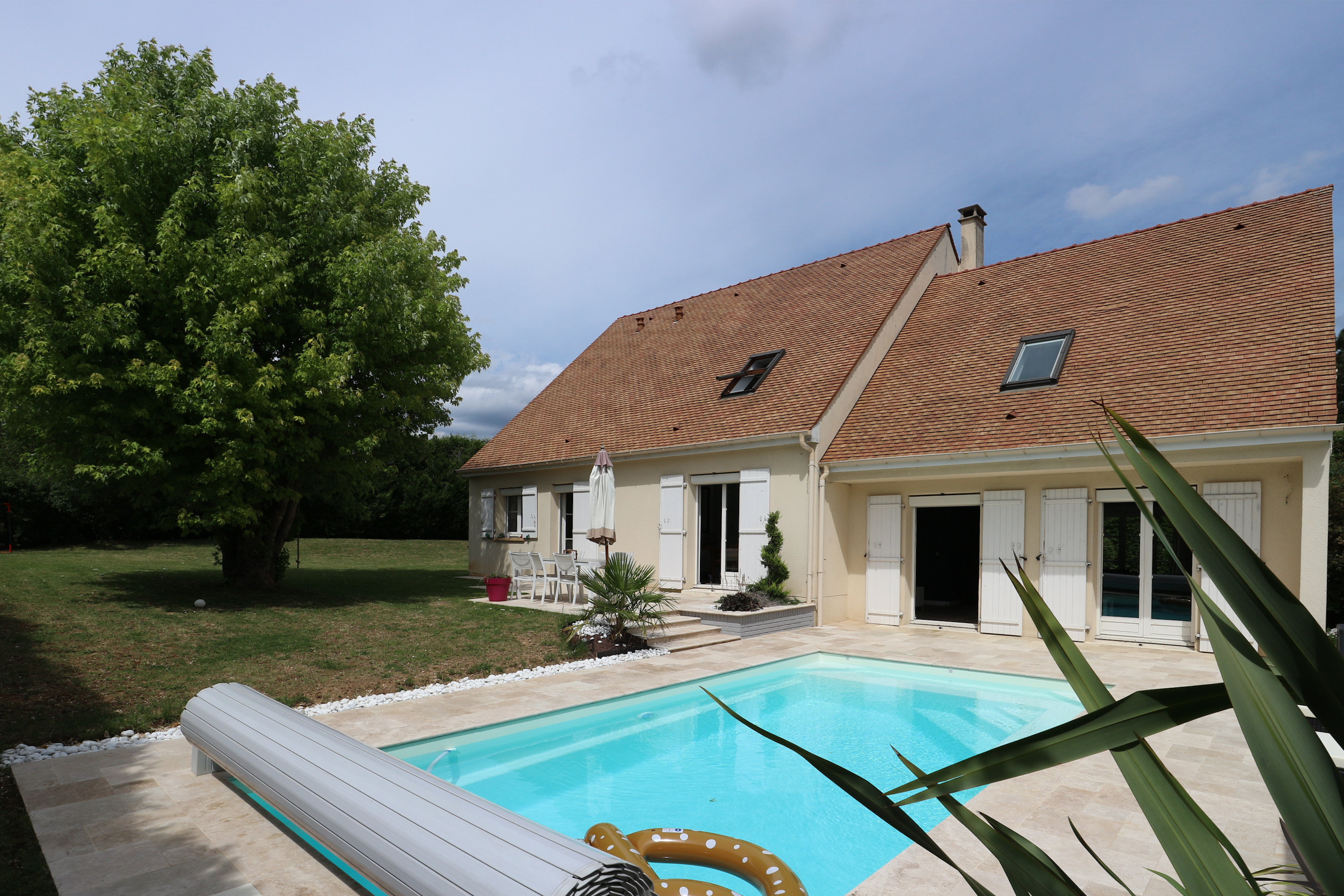 Vente BREGUET RAMBOUILLET 8 pi ces 202 m sur terrain 1139m avec